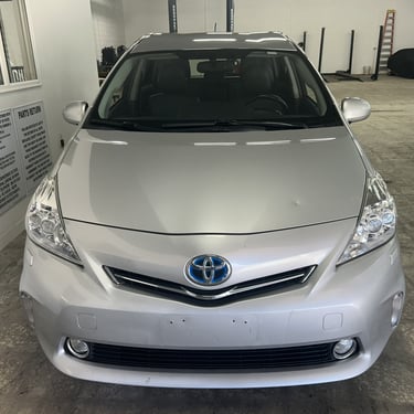 toyota prius v 2014 JTDZN3EU5EJ002060 image toyota prius v 2014 JTDZN3EU5EJ002060 image